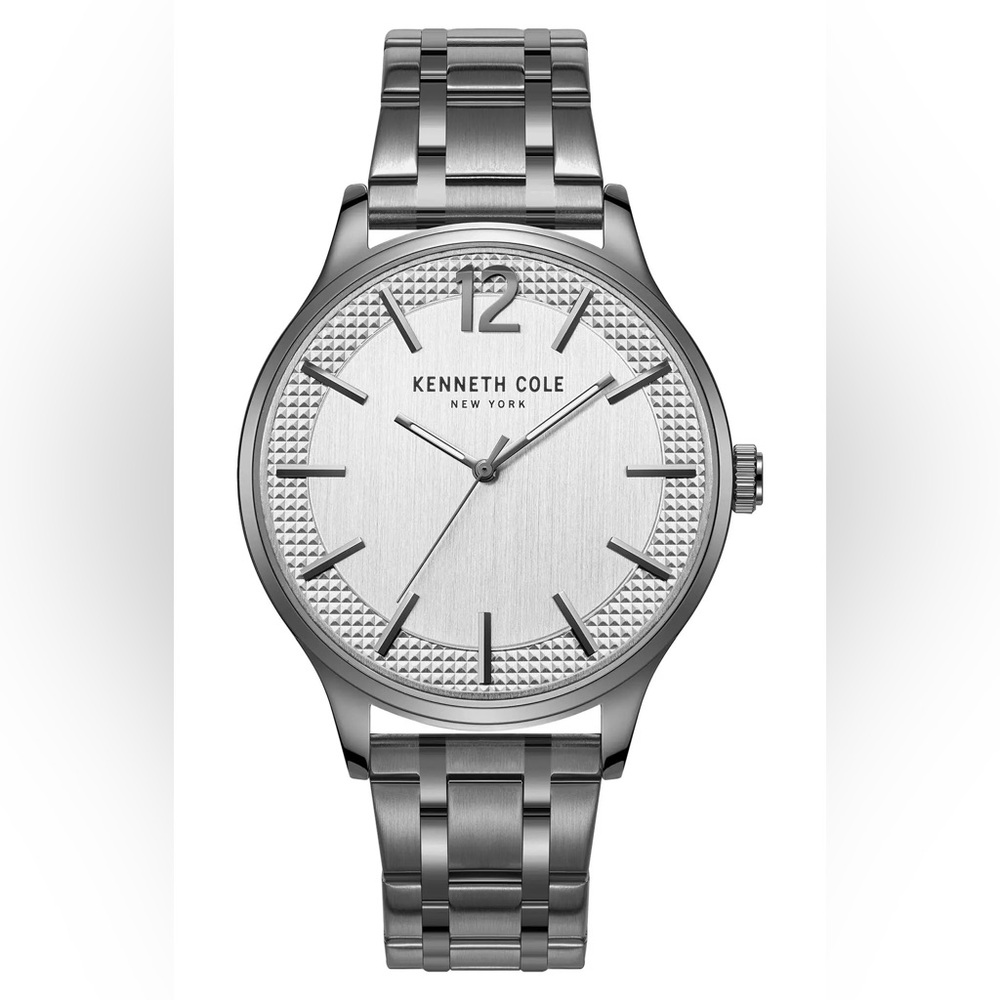 Kenneth Cole Men's 3-Hand Quartz Interchangeable Strap Watch, 43mm
 
GUNMETAL